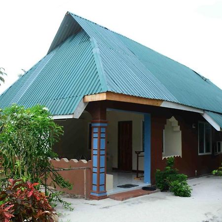 Meremeta Lodge Utende Экстерьер фото