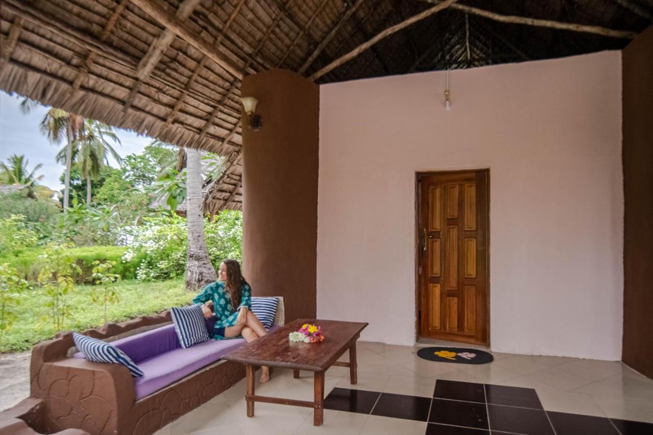 Meremeta Lodge Utende Экстерьер фото