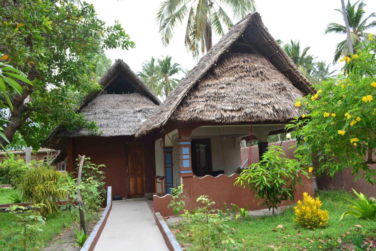 Meremeta Lodge Utende Экстерьер фото